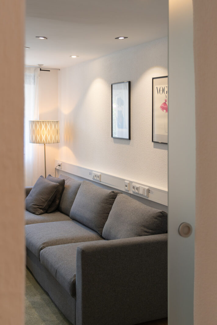 couch apartement 01